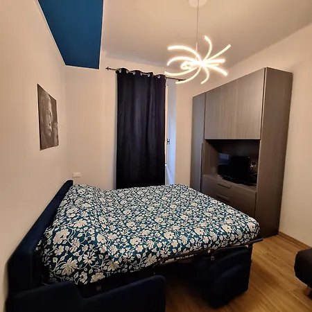 Apartment La Perla Del Porto Antico Genoa